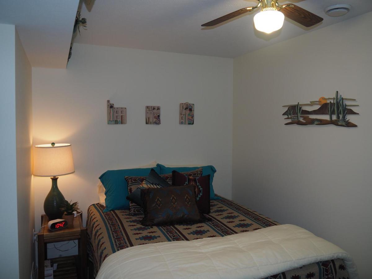 Benzonia New! The Blessing - A Cute And Cozy Apartment! מראה חיצוני תמונה